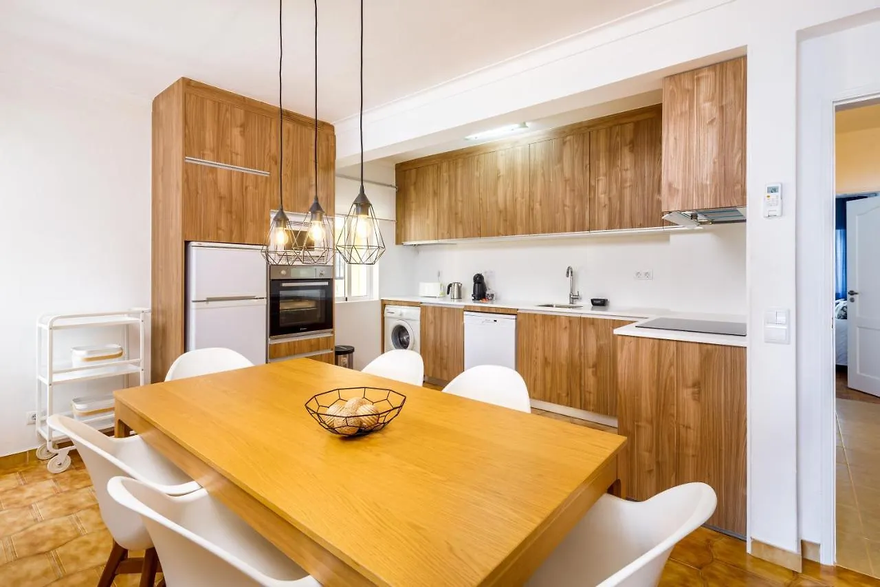 Apartamento Vista Mar T2 كوارتيرا شقة