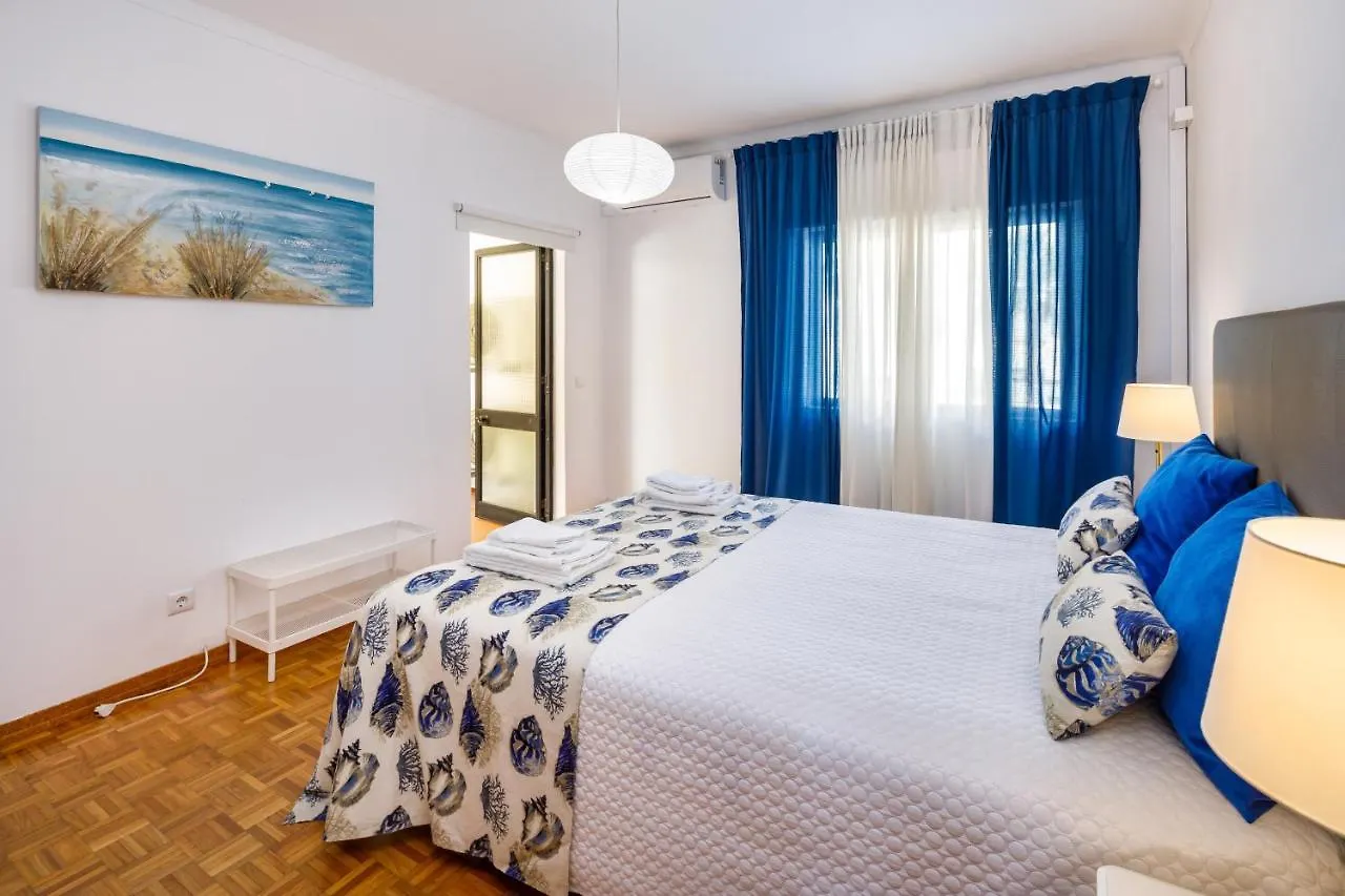 Apartamento Vista Mar T2 Quarteira 0*,  Portugal